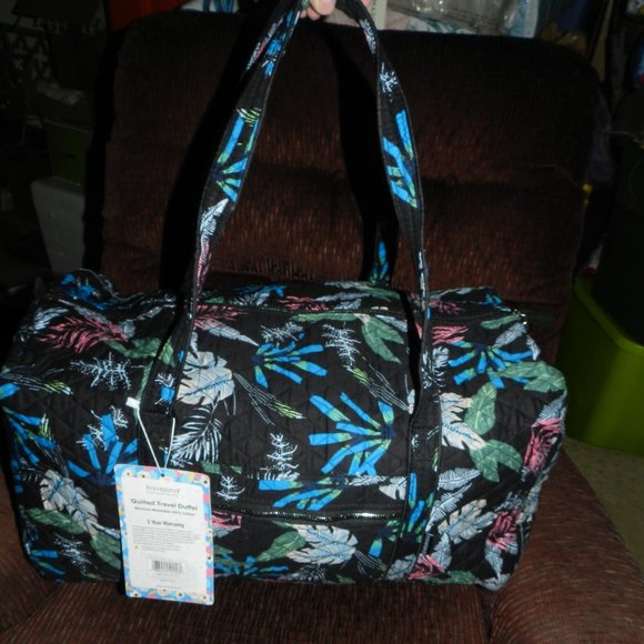 🆕Traveland Floral Quilted Travel Duffle Bag 22" BLACK/BLUE NWT! - Picture 1 of 15